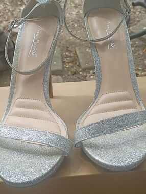 Anne Michelle Silver Glitter Open-Toe T-Strap Heels